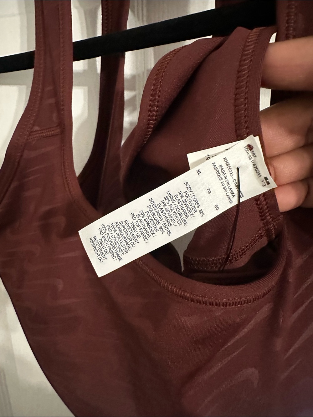 Nike Women's Sports Bra - Picture 3 of 7